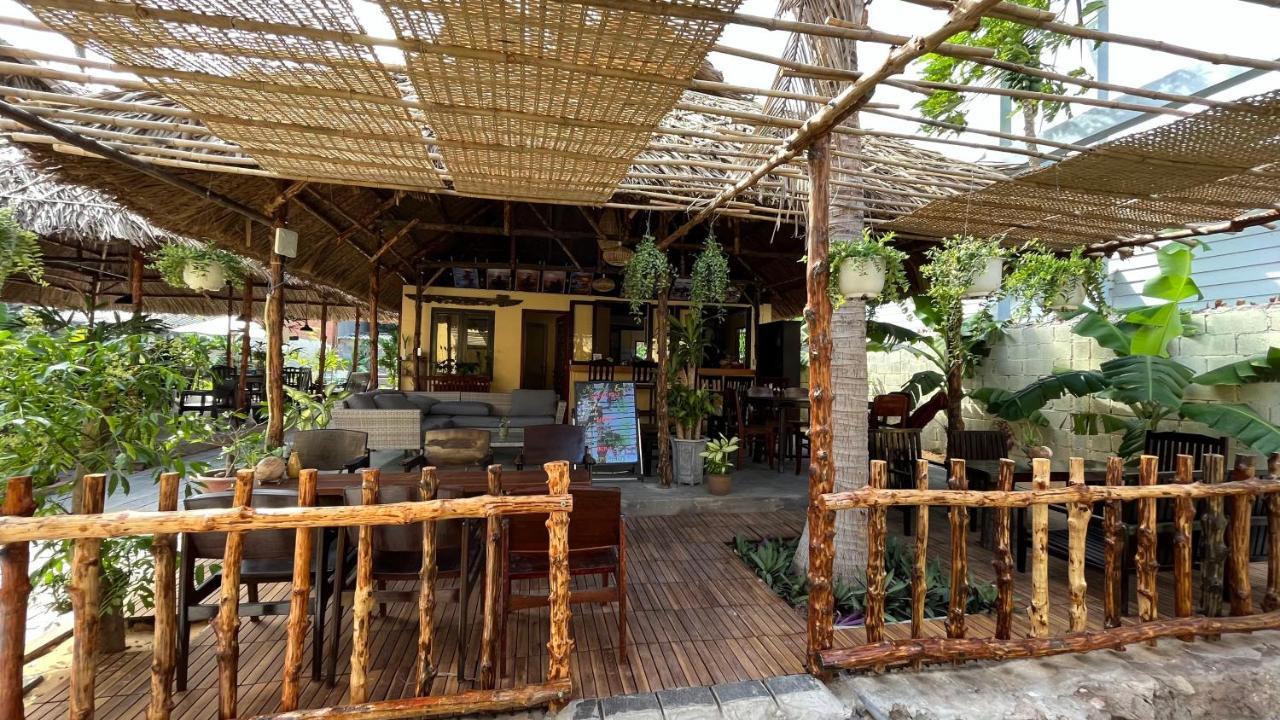Mi Nhon Em Hotel Muine Mui Ne Exterior foto